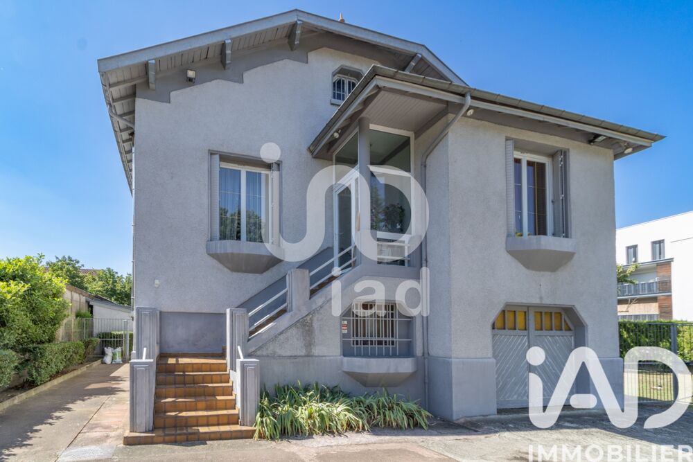 � vendre  Maison Bron (69500)