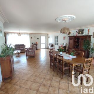  Maison  vendre 8 pices 181 m