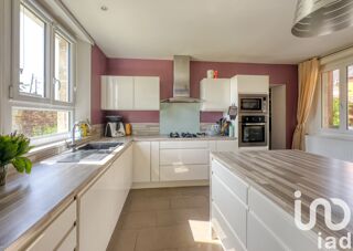  Maison  vendre 8 pices 136 m