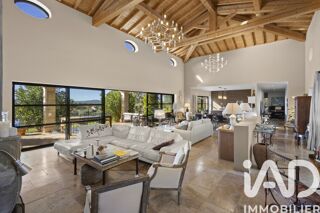  Villa  vendre 6 pices 261 m