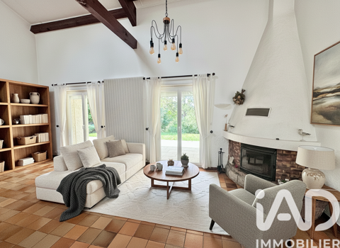   Vente Maison d'architecte 7 pi�ces Villa - 7 pi�ce(s) - 183 m�