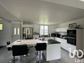  Maison  vendre 8 pices 202 m