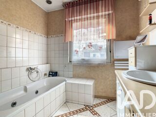  Maison � vendre 8 pi�ces 205 m�