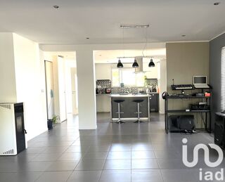  Maison  vendre 8 pices 132 m