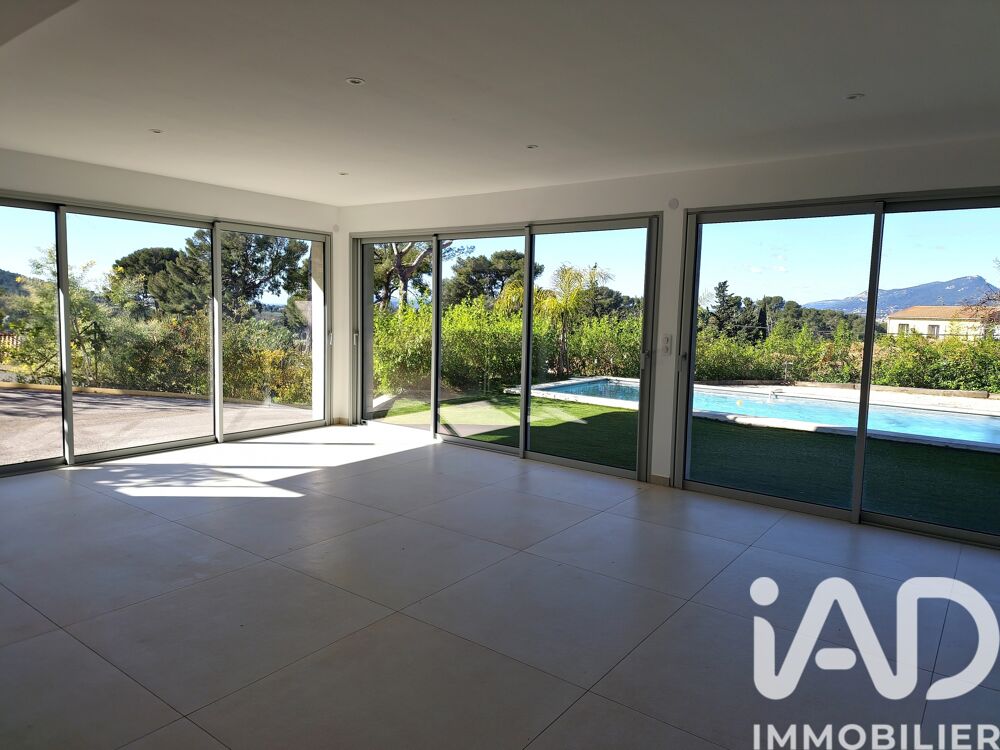 � vendre  Maison Carqueiranne (83320)