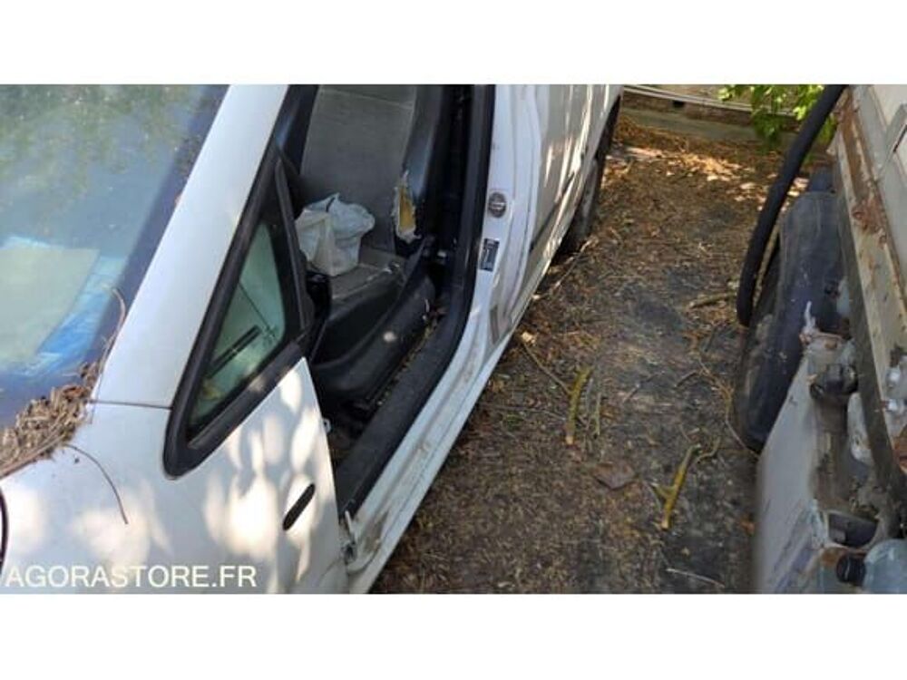 Caddy WV1ZZZ2KZDX026899 occasion 93100 Aix-En-Provence