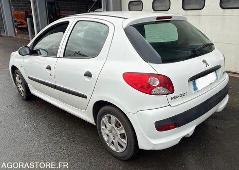 Peugeot 206 VF32M8HR0BY012248 2011 occasion Trouville-Sur-Mer 93100