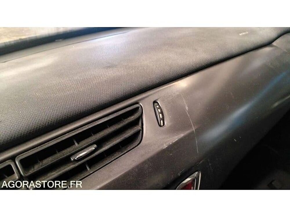 C3 VF7SC8HR4FW507922 occasion 93100 Grand Bourgtheroulde