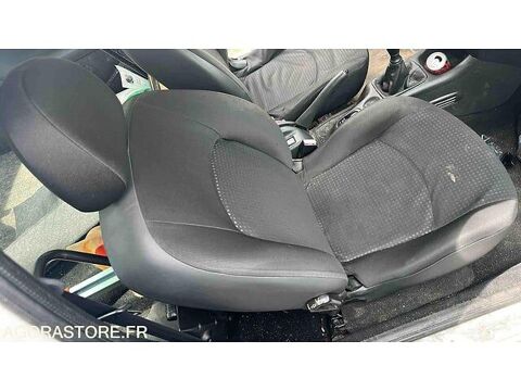 206 VF32L8HZA9Y170635 occasion 93100 Galluis