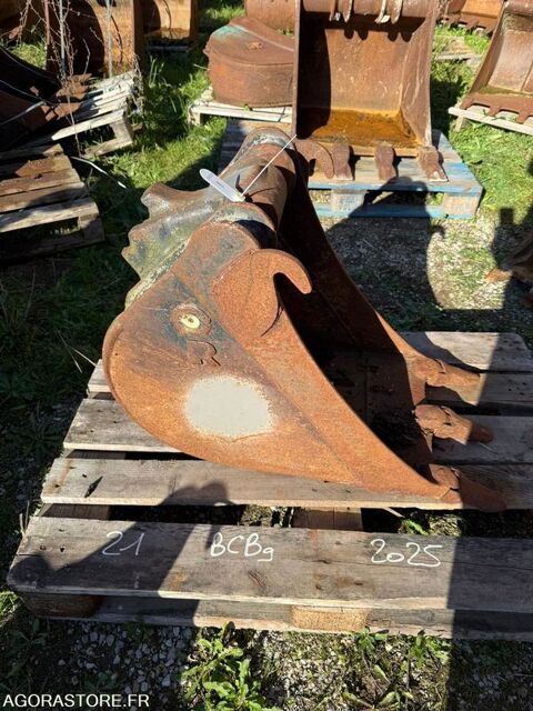 Pieces d&eacute;tach&eacute;es et accessoires Engins BTP  occasion 93100 Savignac