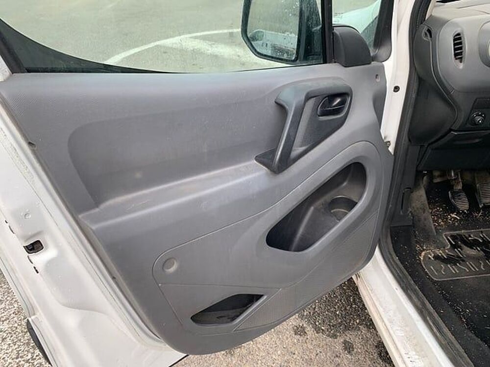 Berlingo VF77ANFRC9J189810 occasion 93100 Antibes