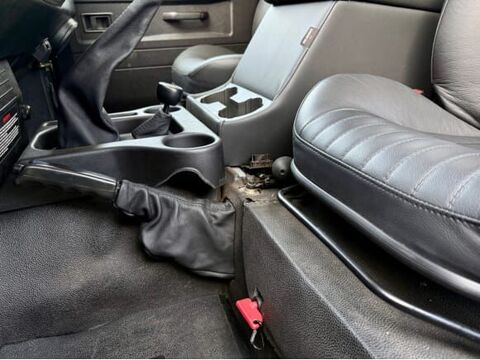 Defender SALLDVA585A705844 occasion 93100 Saint-&Eacute;tienne
