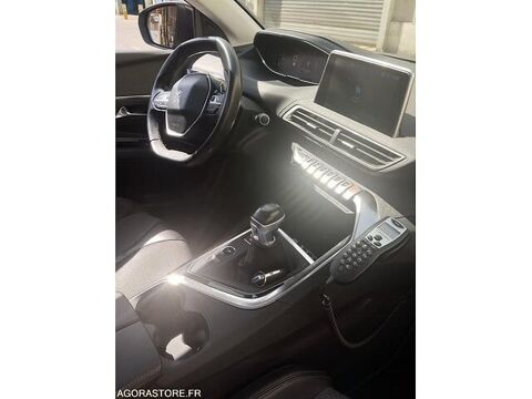 3008 VF3MRHNYHHS380747 occasion 93100 Pantin