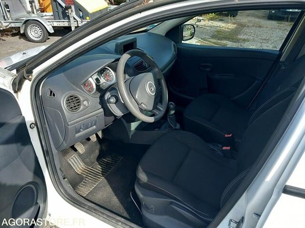 Clio VF1BR2V0H49935272 occasion 93100 Annecy