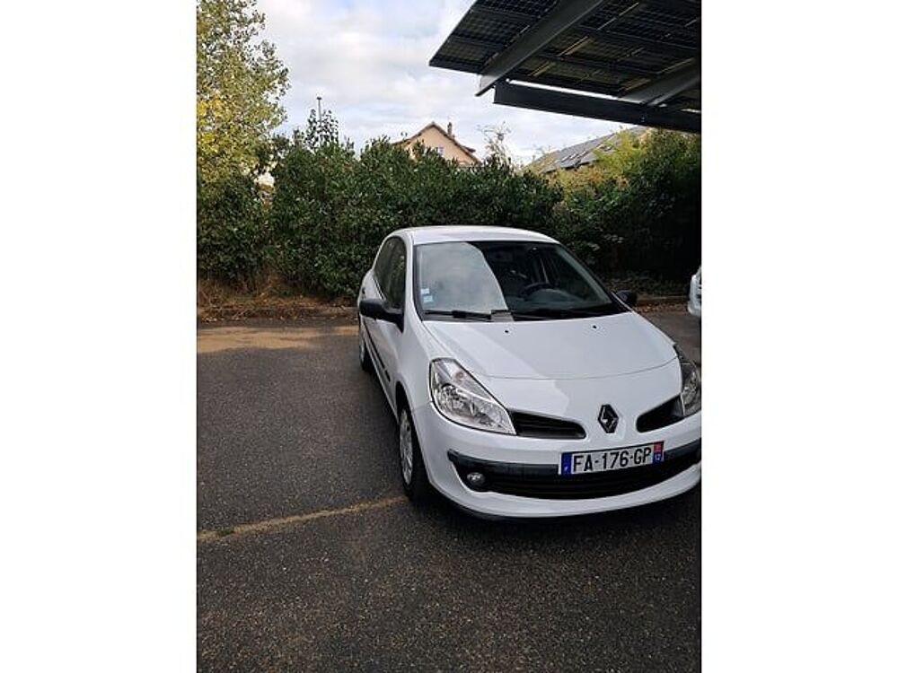 Clio VF1BR1A0H34685301 occasion 93100 Rodez
