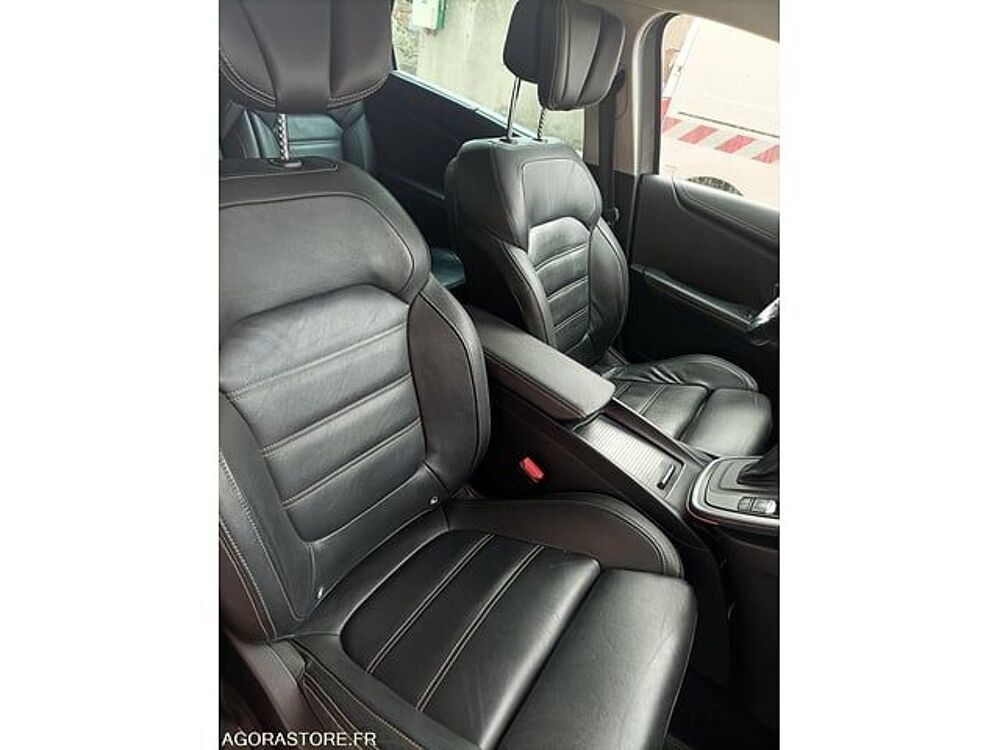 M&eacute;gane VF1RFA00557360289 occasion 93100 Nanterre