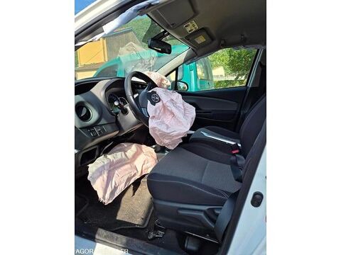 Yaris VNKKD3D390A254018 occasion 93100 Foix