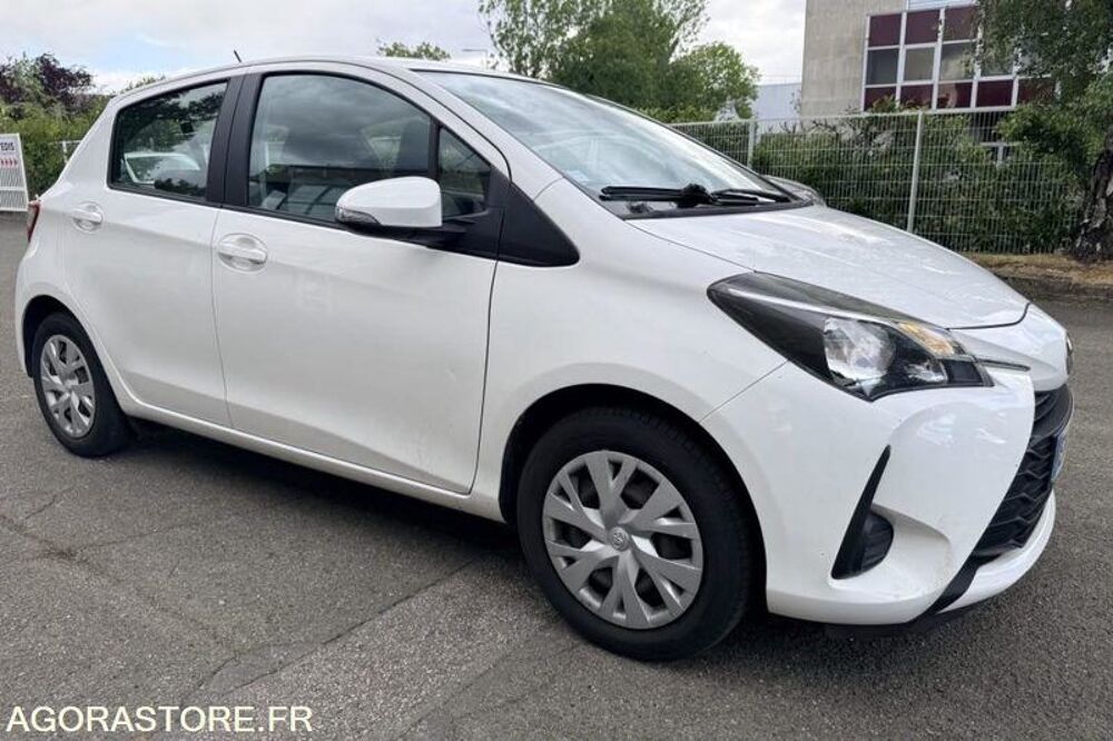 Yaris VNKKL3D370A280085 2018 occasion 93100 Montreuil