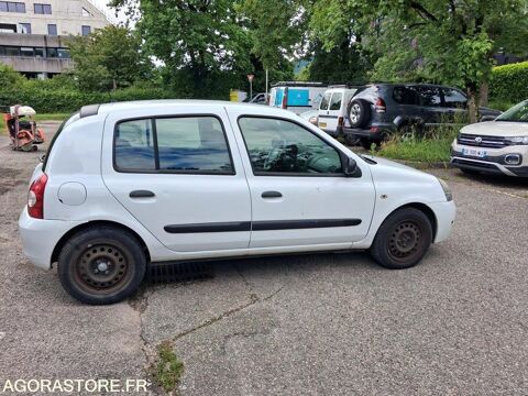 Renault Clio VF1BB8M0538846506 2007 occasion Meylan 93100