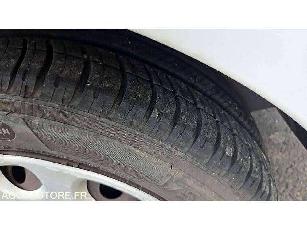 206 VF32A8HZA47811328 occasion 93100 Lamballe-Armor