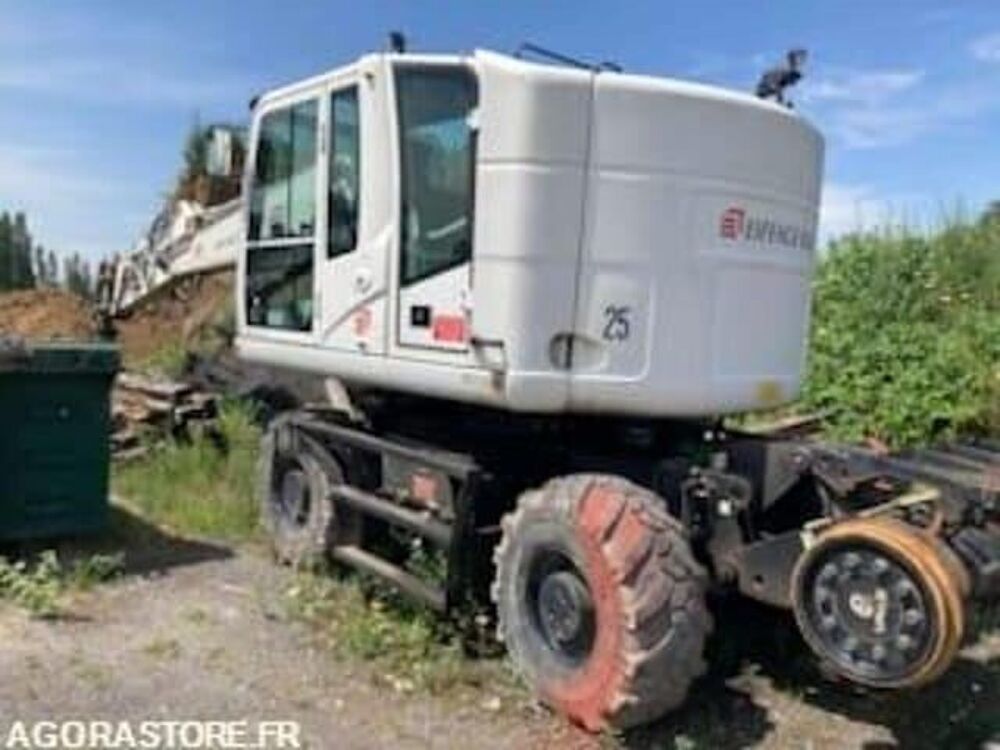 Tracto Pelle 2015 occasion 93100 Lens
