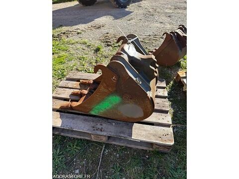 Pieces d&eacute;tach&eacute;es et accessoires Engins BTP  occasion 93100 Savignac