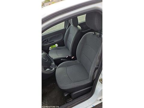Clio VF1BB1KEF36899416 occasion 93100 Lamballe-Armor