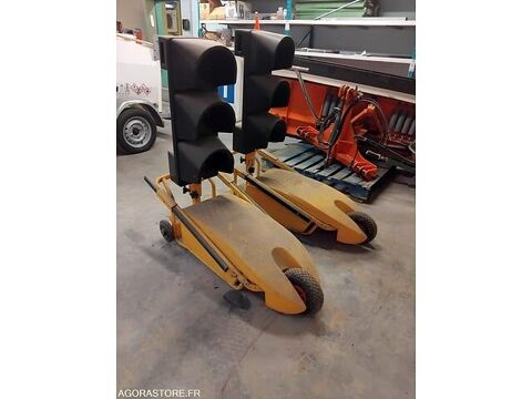Annonce voiture Pièces et équipements Moto - Scooter - Quad Divers 135 €
