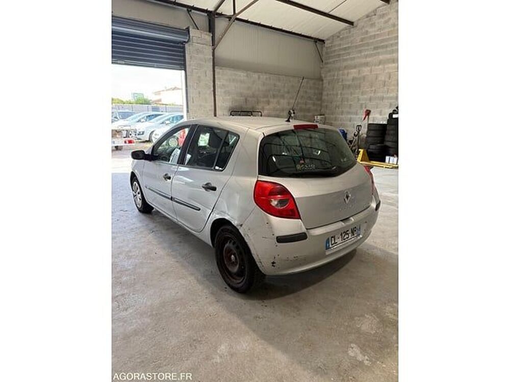 Clio VF1BR1B0A35467686 occasion 93100 Four