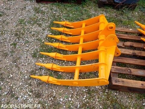 Pieces d&eacute;tach&eacute;es et accessoires Engins BTP  occasion 93100 Savignac