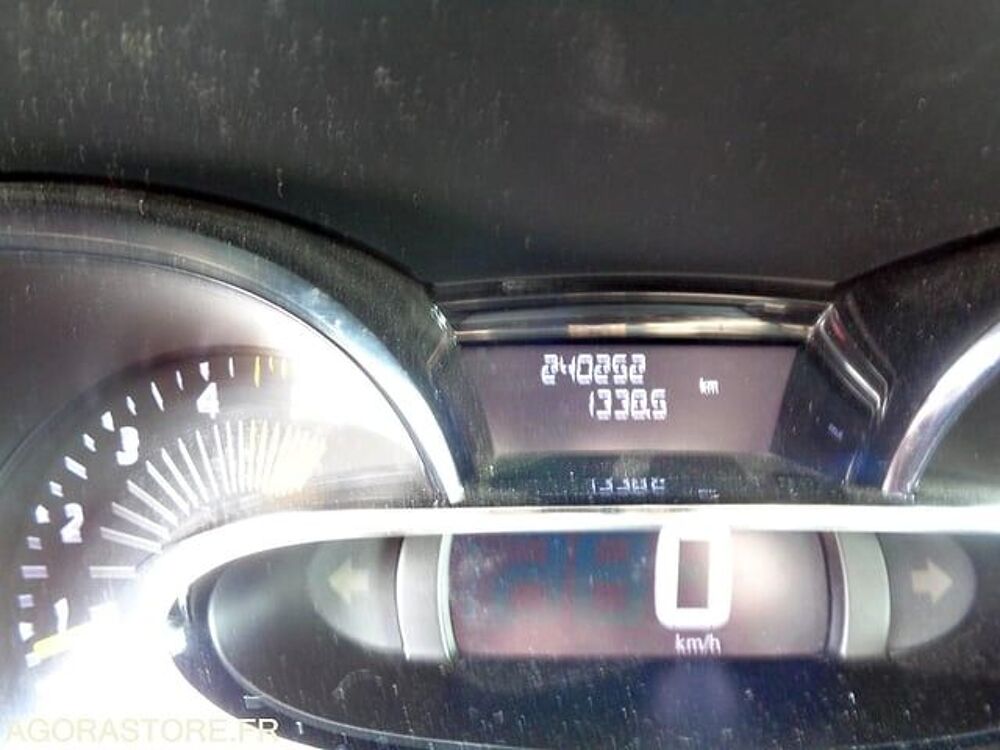 Clio VF15R040H50325375 occasion 93100 Mamirolle