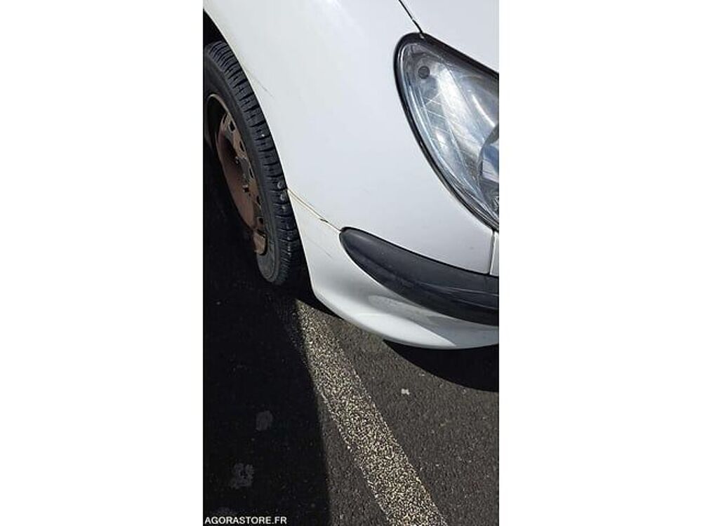 206 VF32AHFXF44004031 occasion 93100 Lamballe-Armor