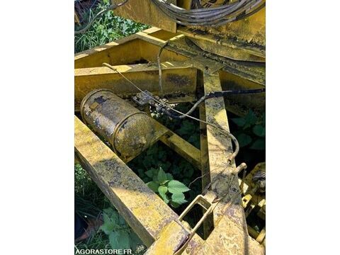Grue  occasion 93100 Belmont-Tramonet