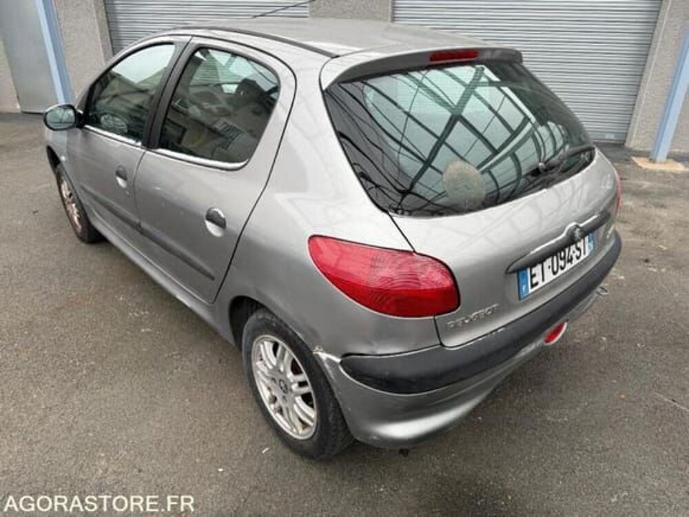 206 VF32AWJYF41685296 2001 occasion 93100 Mably