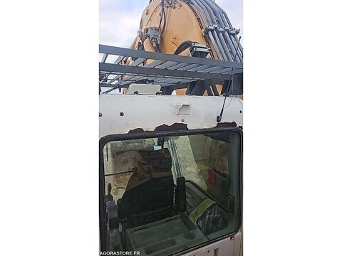Tracto Pelle 2010 occasion 93100 Gellainville
