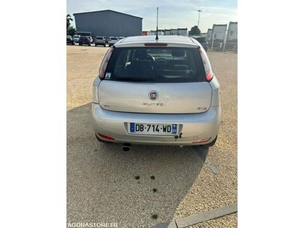 Punto ZFA1990000P037301 occasion 93100 Corbas