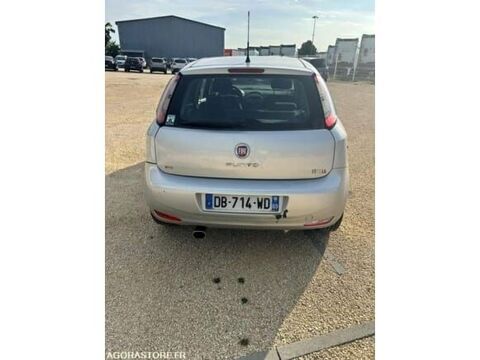 Punto ZFA1990000P037301 occasion 93100 Corbas