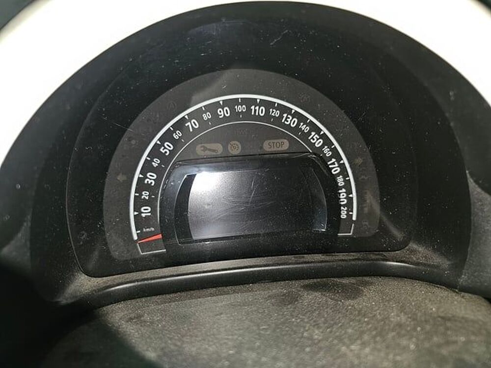 Twingo VF1AHB40D57652632 occasion 93100 Saint-Denis