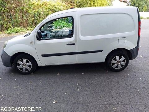 Annonce voiture Renault Kangoo 400 €