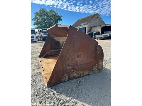 Pieces d&eacute;tach&eacute;es et accessoires Engins BTP  occasion 93100 Formigny La Bataille