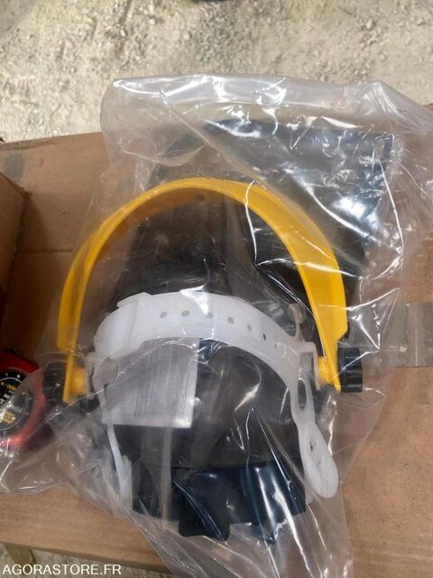 Lot de 3 casques avec Visière grillagée SOPARTEX - to... 29 93100 Savignac