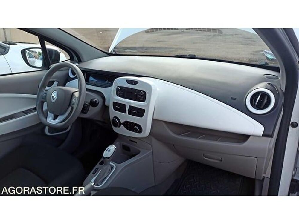 Zo&eacute; VF1AG000361564596 occasion 93100 Auxerre