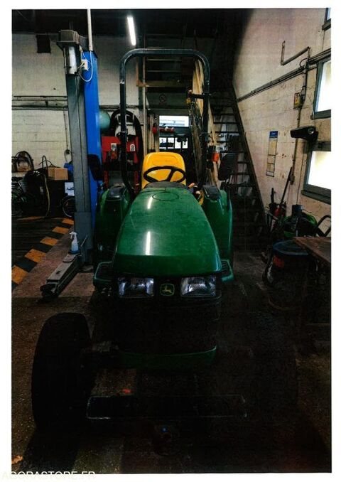 Tracteur agricole Tracteur agricole 2001 occasion Cl&eacute;on 93100