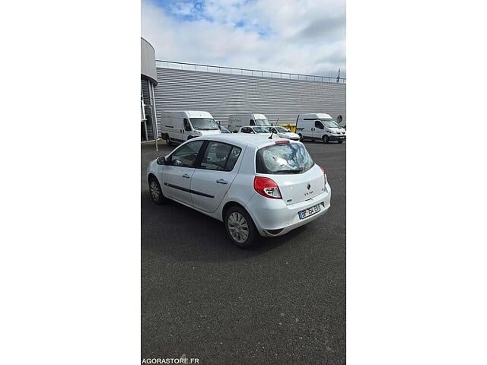 Clio VF1BR2V0H45423372 occasion 93100 Lamballe-Armor