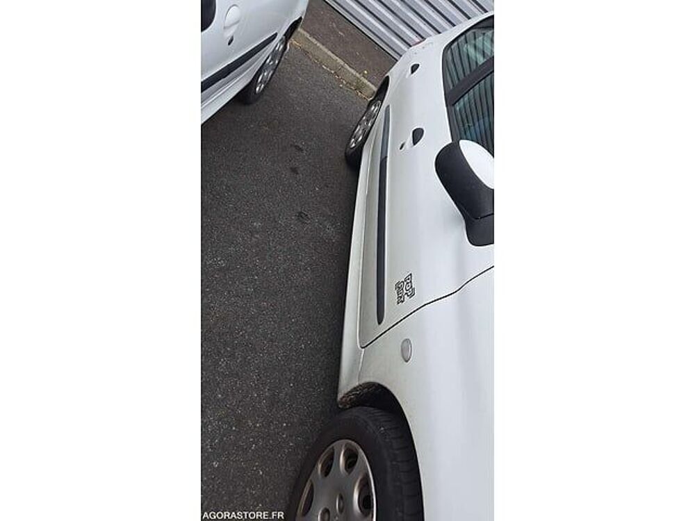 206 VF32AHFXF44052830 occasion 93100 Lamballe-Armor