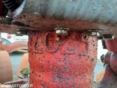 Utilitaire Pieces d&eacute;tach&eacute;es et accessoires Engins BTP  occasion Nanterre 93100