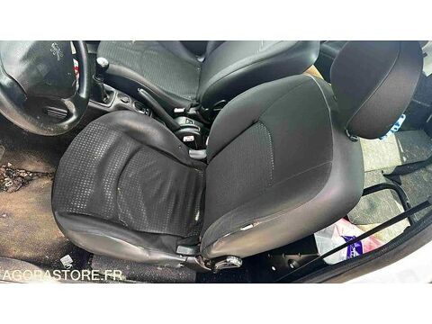 206 VF32L8HZA9Y170635 occasion 93100 Galluis