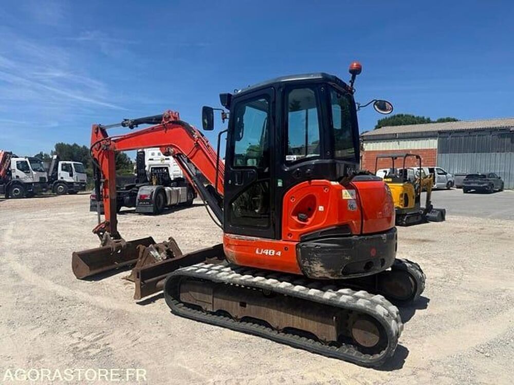 Tracto Pelle 2017 occasion 93100 Le Cr&egrave;s