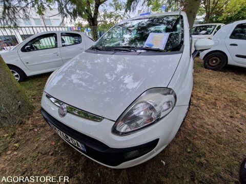 Fiat Punto ZFA19900000773208 2011 occasion Metz 93100