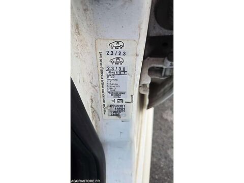206 VF32AHFXF44004031 occasion 93100 Lamballe-Armor